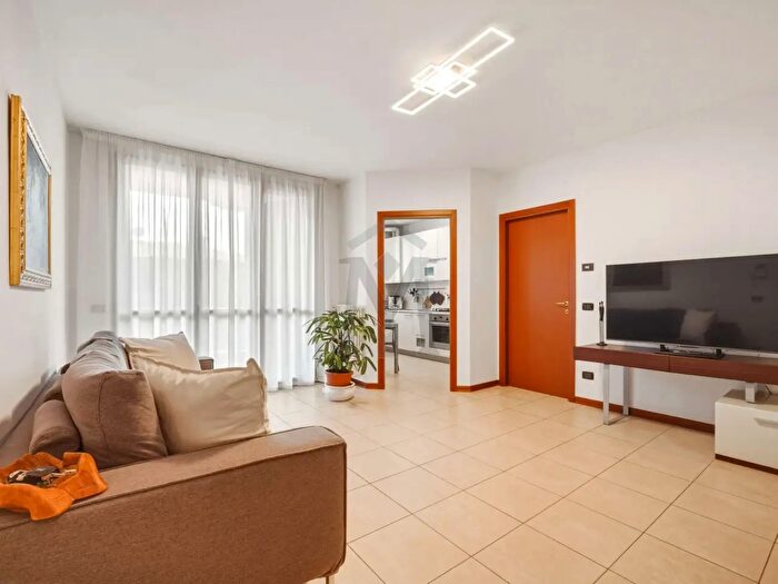 Appartamento con 5 locali in vendita in Via Pasquino Pigoni, Reggio Emilia