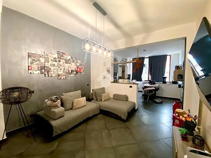 Appartamento trilocale in vendita in Viale Alessandro Volta, Novara