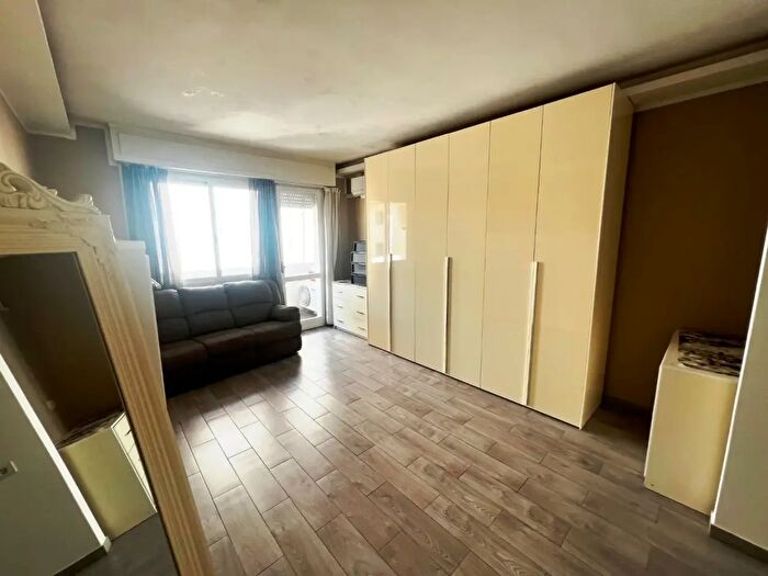 Appartamento monolocale in affitto in Carrara