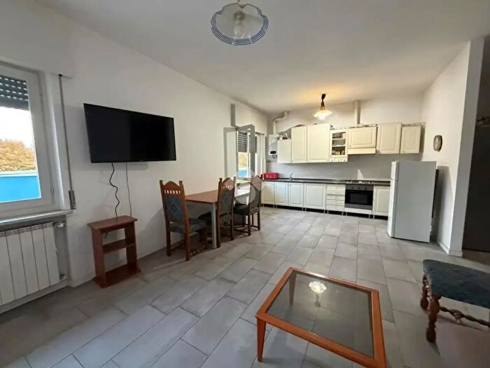 Appartamento quadrilocale in vendita in Via Gorizia, Osio Sotto