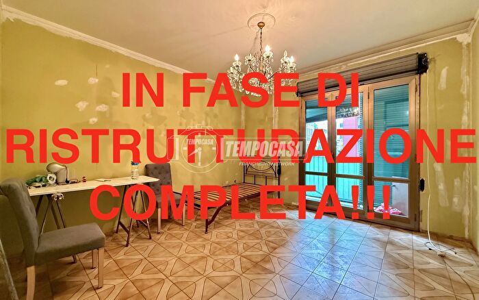 Appartamento trilocale in vendita in Via dei Larici, Milano