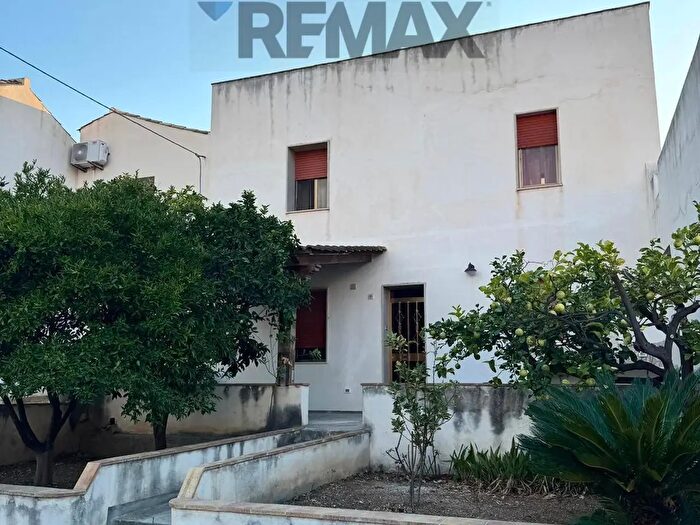 Casa trilocale in affitto in Baglio Vultaggio, Custonaci