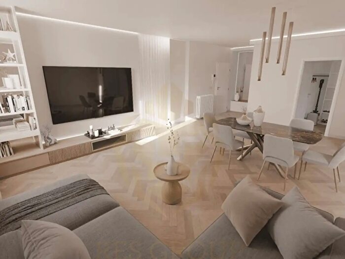 Appartamento trilocale in vendita in Via Metastasio, Monza