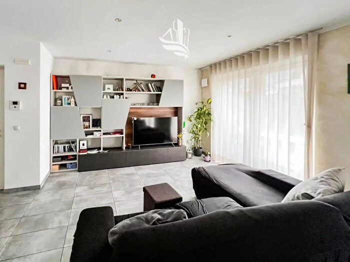 Appartamento quadrilocale in vendita in Via Merano, Terlano