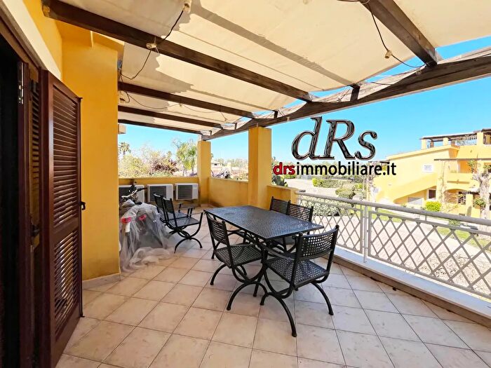 Appartamento trilocale in vendita in Via Giasone, Pisticci