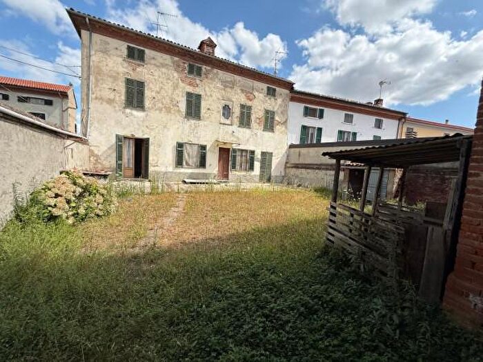 Casa con 5 locali in vendita in Via Camillo Benso di Cavour, Sezzadio