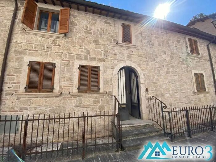 Casa con 7 locali in vendita in Rua del Cieco, Ascoli Piceno