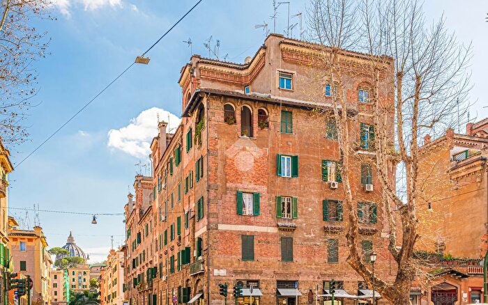 Appartamento trilocale in vendita in Via Andrea Doria, Roma