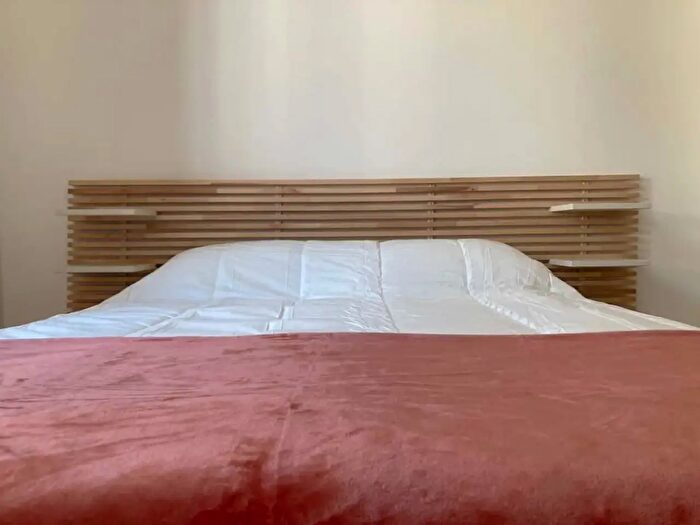 Appartamento monolocale in affitto in Via San Giovanni alla Paglia, Milano