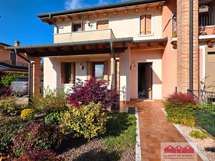 Casa con 5 locali in vendita in Via Palladio, Quinto Vicentino