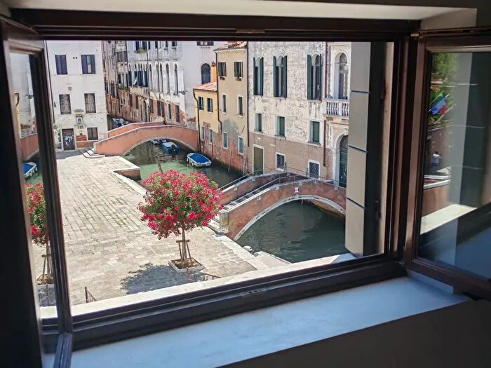 Appartamento bilocale in vendita in Campo Santa Giustina, Venezia