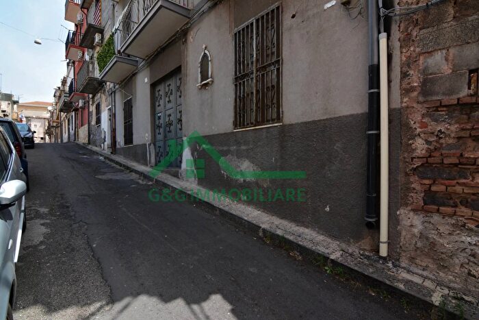 Appartamento bilocale in vendita in Via Passarello, Catania