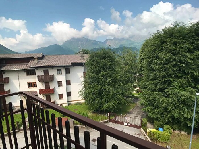 Appartamento bilocale in vendita in Via Giovanni Pascoli Cremeno, Cremeno