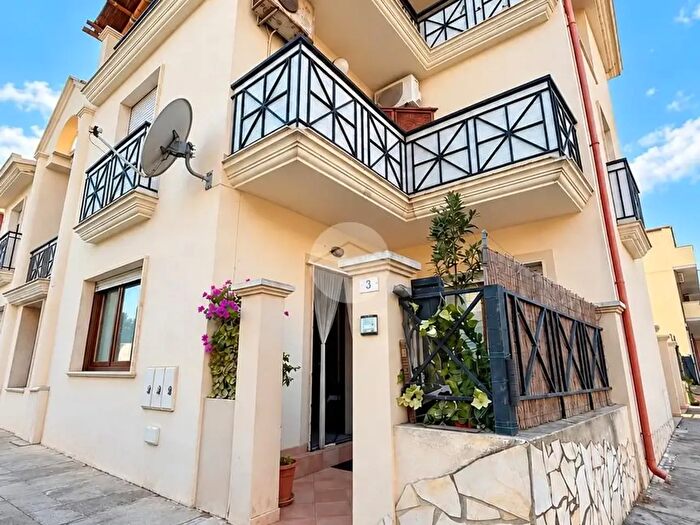 Casa bilocale in vendita in Via Ottorino Respighi, Sinnai