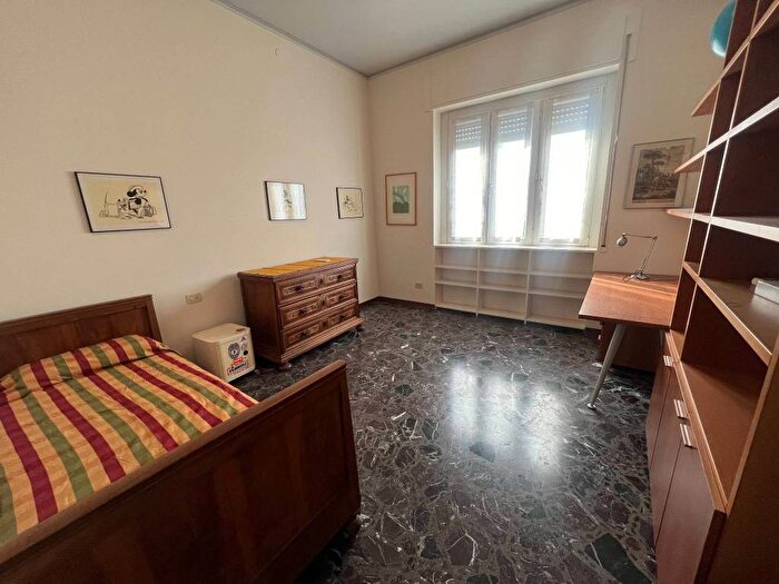 Appartamento quadrilocale in affitto in Viale Emilio Caldara, Porta Romana Medaglie d'Oro, Milano