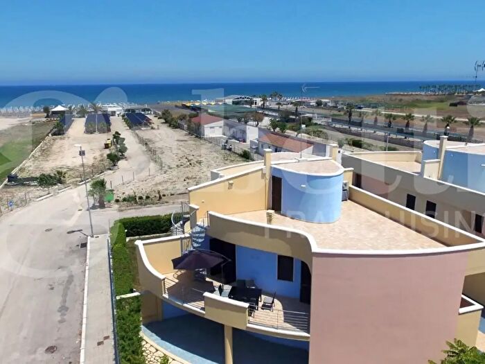 Appartamento trilocale in vendita in Via Barletta, Margherita Di Savoia