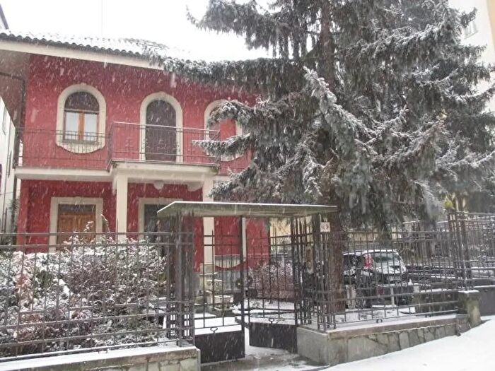 Casa con 6 locali in vendita in Asti