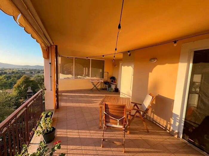 Appartamento quadrilocale in affitto in Via Francesco Crispi, Corciano