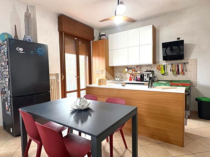 Appartamento trilocale in vendita in Via Palermo, Parma