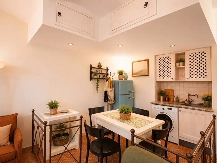 Appartamento monolocale in vendita in Via della Paglia, Roma
