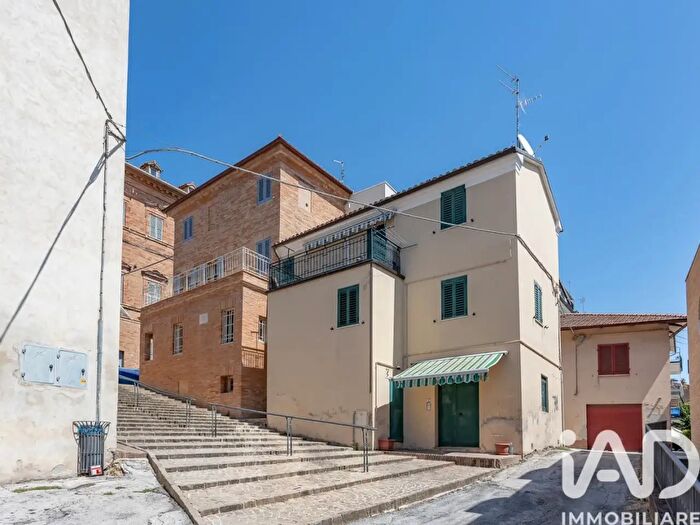 Casa con 5 locali in vendita in Largo Matteotti, Filottrano