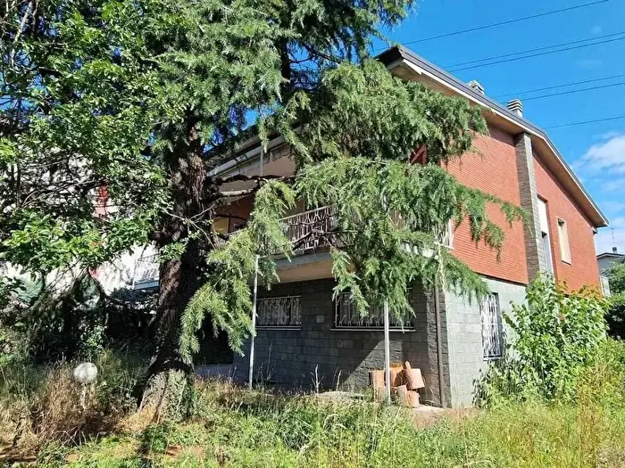 Casa con 6 locali in vendita in Via Nazario Sauro, Centro, Brugherio