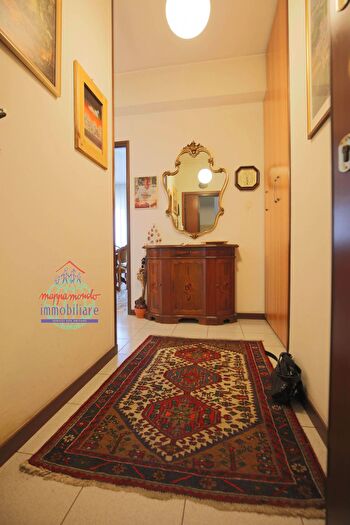 Appartamento quadrilocale in vendita in Via Gennari, Cento