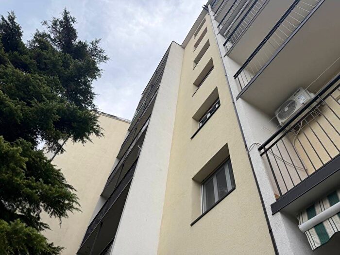 Appartamento trilocale in affitto in Via dell'Istria, Campanelle Costalunga, Trieste