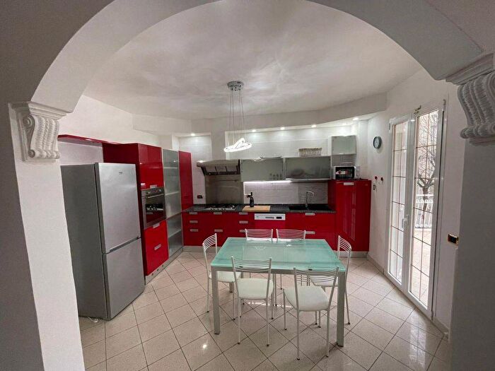 Appartamento con 6 locali in affitto in Viale Giordano Bruno, Abissinia, Riccione