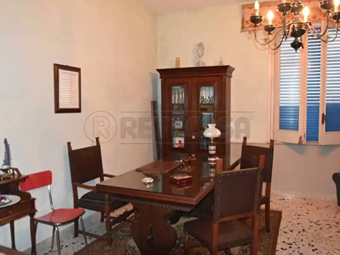 Casa con 11 locali in vendita in Marsala