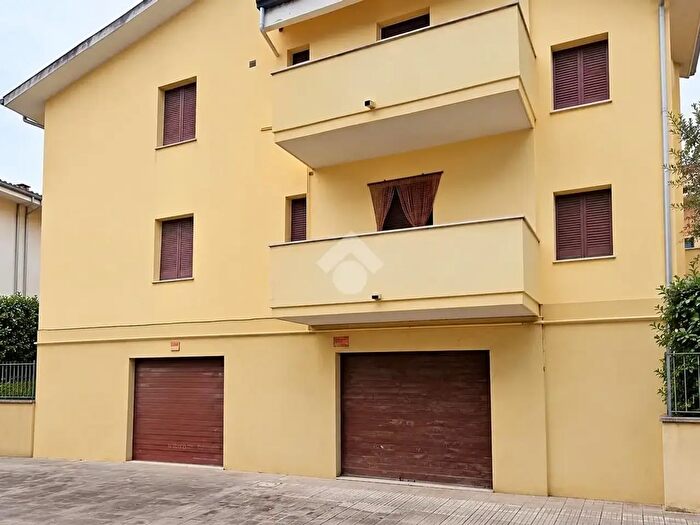 Appartamento bilocale in vendita in Locale Commerciale Via dei Salici, Montemarciano