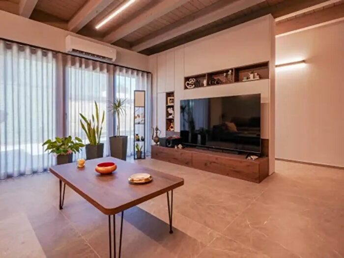 Casa con 5 locali in vendita in Via Alessandro Laurinsich, Parma