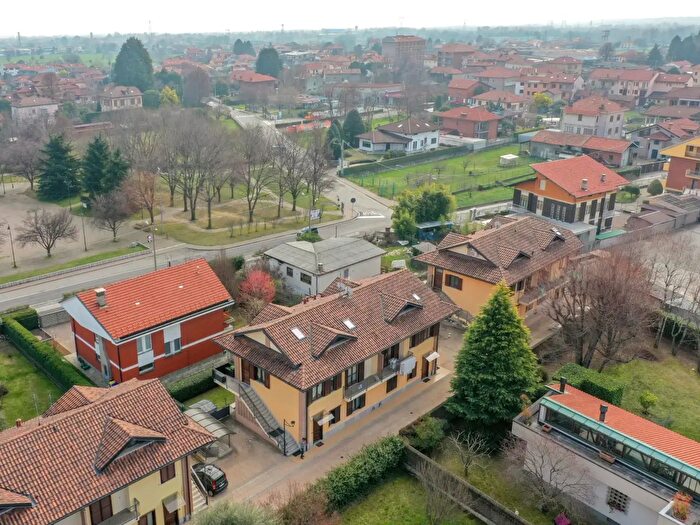 Appartamento trilocale in vendita in Via XXV Aprile, Balangero