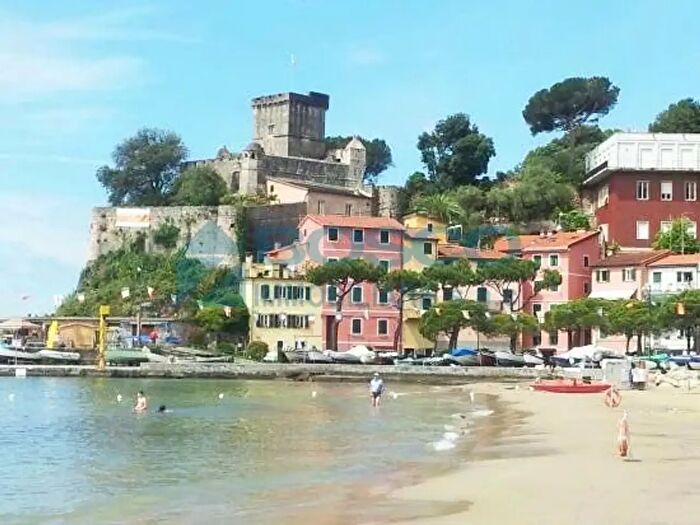 Appartamento monolocale in affitto in Lerici