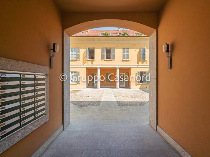 Appartamento quadrilocale in affitto in Piazza Giacomo Matteotti, Centro, Cernusco sul Naviglio
