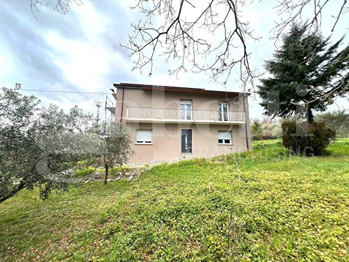 Casa quadrilocale in vendita in Cda Colle Pagano Sn, Isernia