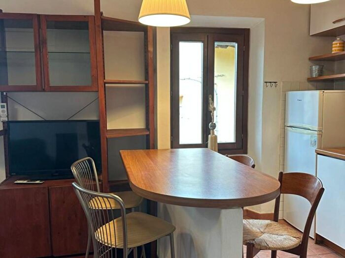 Appartamento trilocale in affitto in Viale Francesco Petrarca, Porta Romana, Firenze