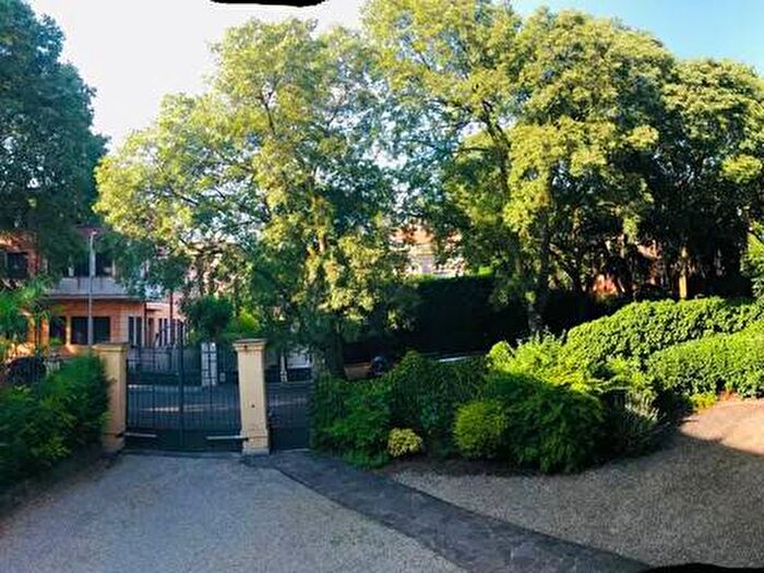 Appartamento quadrilocale in affitto in Via F Prampolini, Viali, Modena