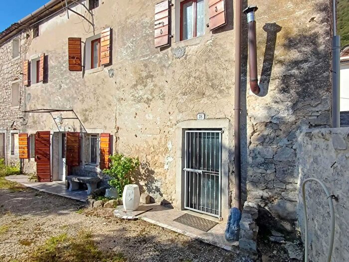 Casa con 5 locali in vendita in Via Ronche, Follina