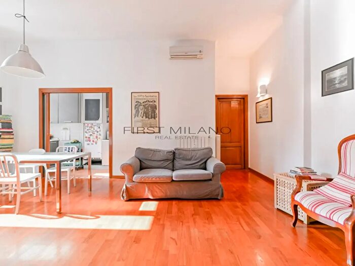 Appartamento trilocale in vendita in Via Ponte Seveso, Milano