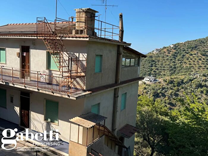 Casa con 6 locali in vendita in Gioiosa Marea Cda Cireni Snc, Gioiosa Marea