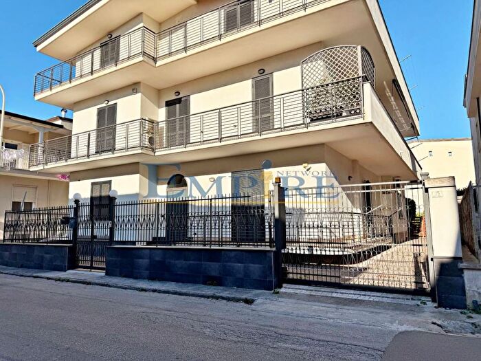 Appartamento quadrilocale in affitto in Via Giuseppe Verdi, Lusciano