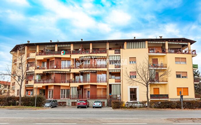 Appartamento quadrilocale in vendita in Via Mondovi, Fossano