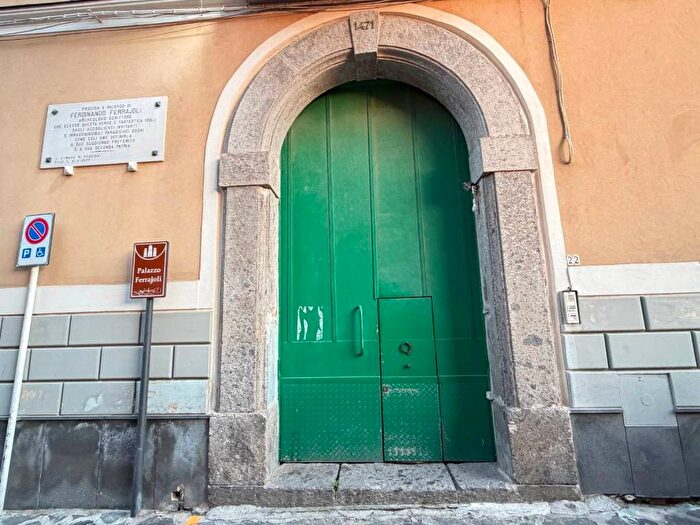 Appartamento trilocale in affitto in Via Marcello Scotti, Procida