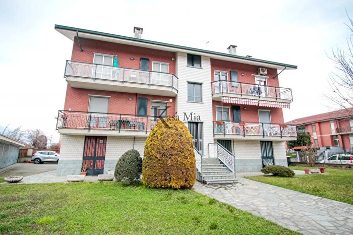 Appartamento trilocale in vendita in Via Feliciano Ellena, San Benigno Canavese