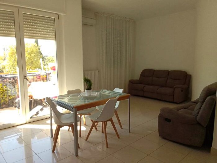 Appartamento quadrilocale in vendita in Piazza Brodolini, Taranto