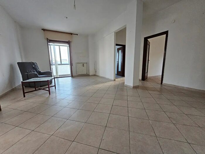 Appartamento con 5 locali in vendita in Via Costacavalli, Savona