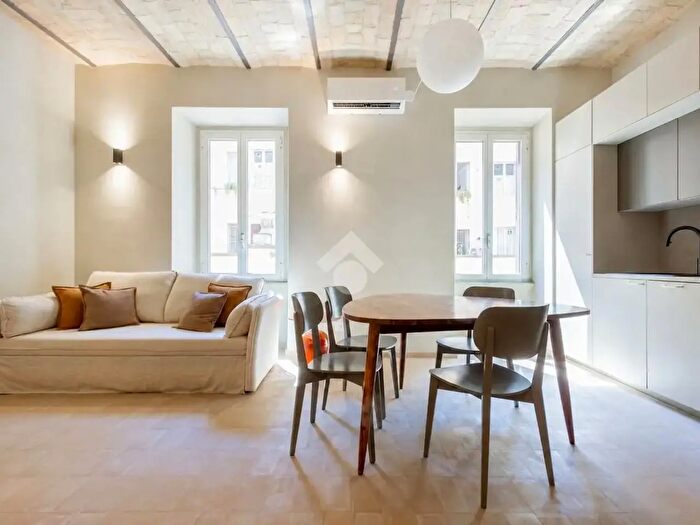 Appartamento trilocale in vendita in Via Giovanni Battista Bodoni, Roma