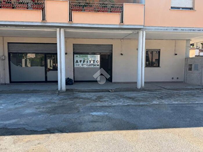 Appartamento trilocale in affitto in Via dei Fiori, Centro, Avezzano