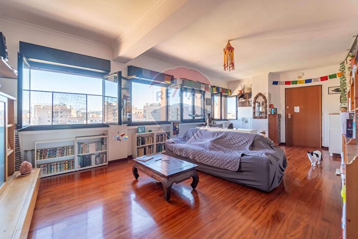 Appartamento quadrilocale in vendita in Viale Aldo Ballarin, Roma